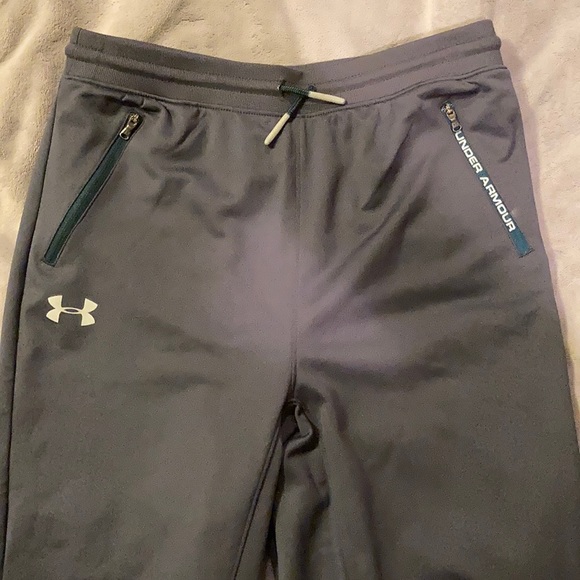 Under Armour Joggers - Youth XL - Picture 2 of 3